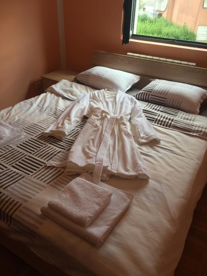 Апартаменты Apartments Kaludjerovic Цетине