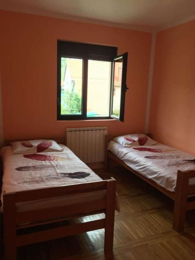 Апартаменты Apartments Kaludjerovic Цетине-21